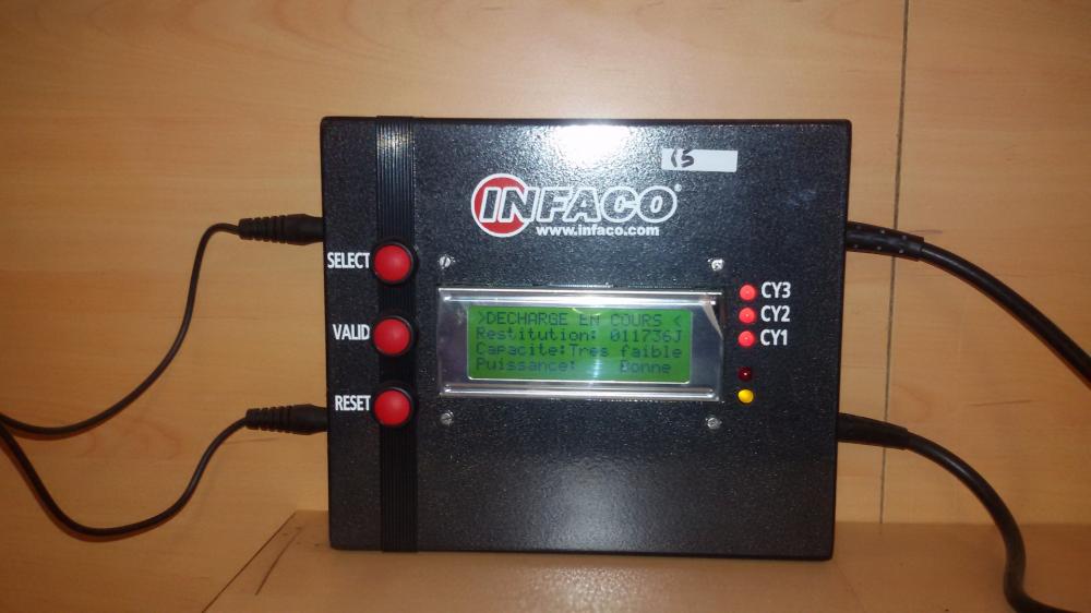 Boitier LCD contrôle de capacité de batterie (résistance comprise)