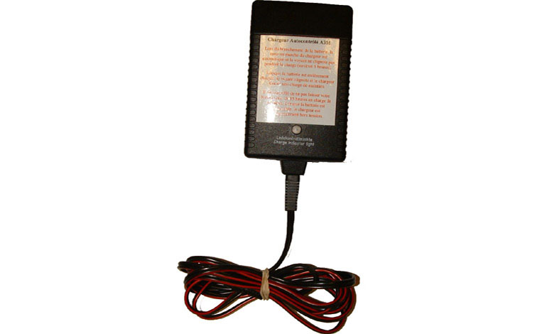 [A869C] Chargeur A3MV2